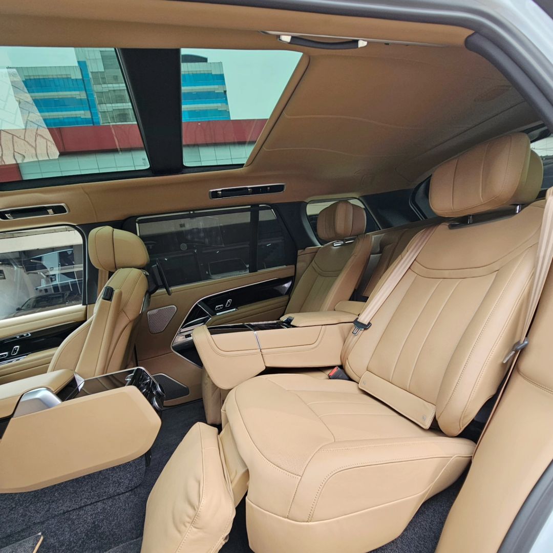 2024 Land Rover Range Rover Vogue VOGUE 3.0 LWB 2024 Land Rover Range Rover Vogue VOGUE 3.0 LWB