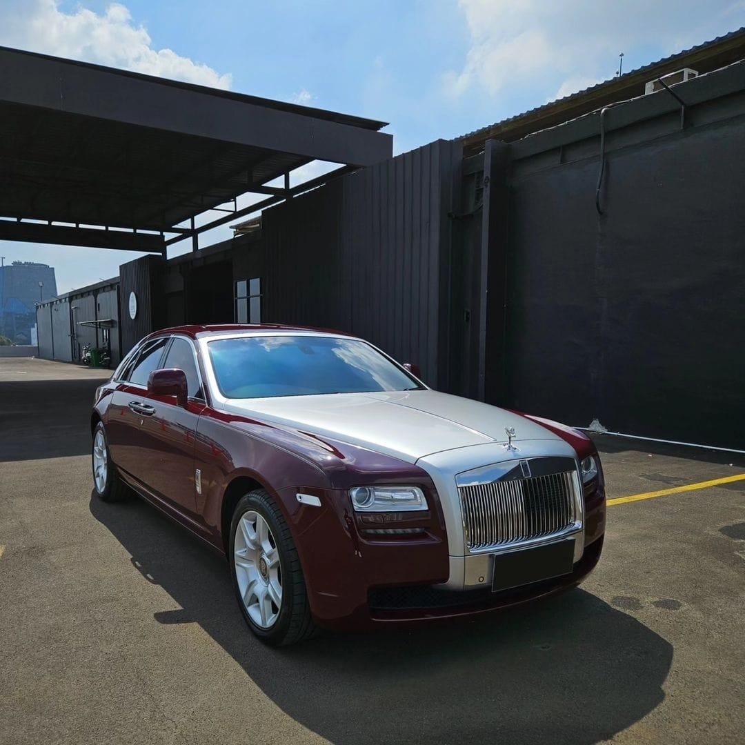 2011 Rolls Royce Ghost 6.6 L 2011 Rolls Royce Ghost 6.6 L