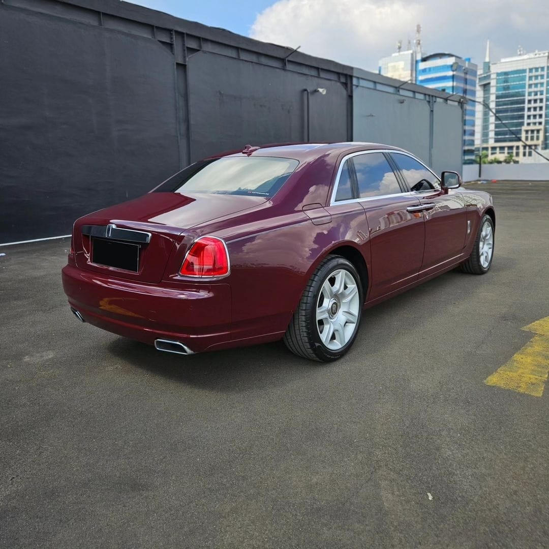 2011 Rolls Royce Ghost 6.6 L 2011 Rolls Royce Ghost 6.6 L