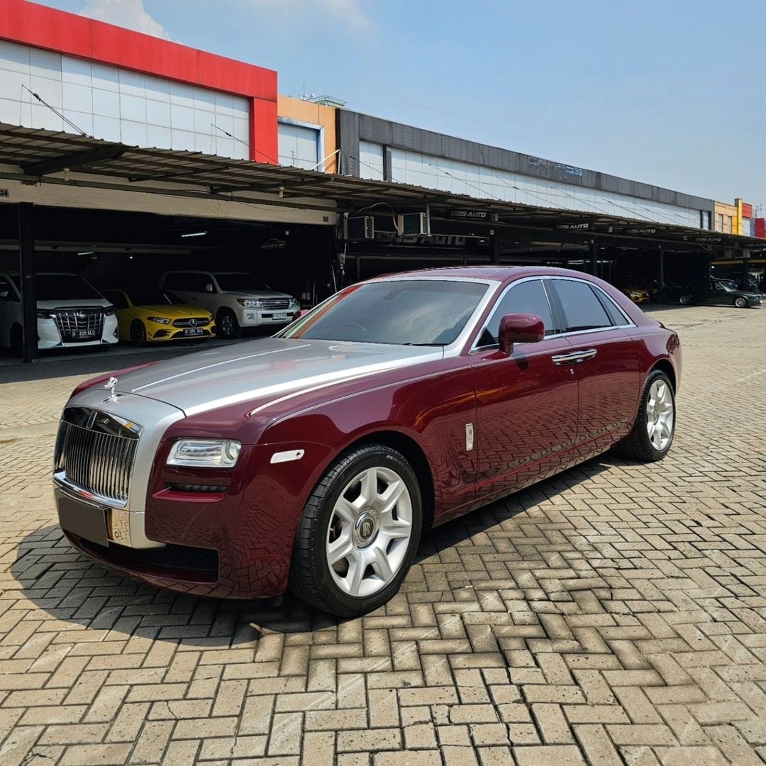 2011 Rolls Royce Ghost 6.6 L 2011 Rolls Royce Ghost 6.6 L