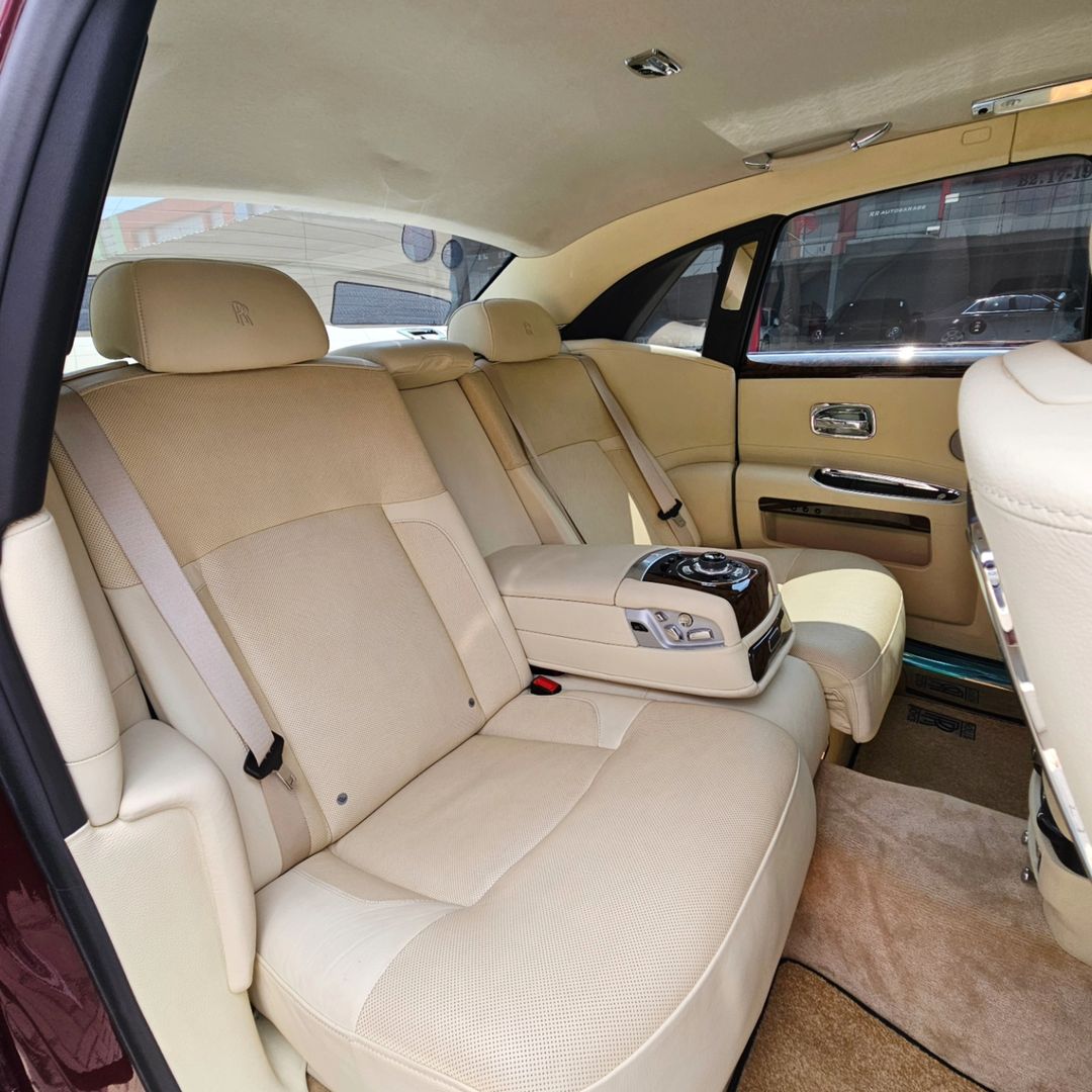 2011 Rolls Royce Ghost 6.6 L 2011 Rolls Royce Ghost 6.6 L