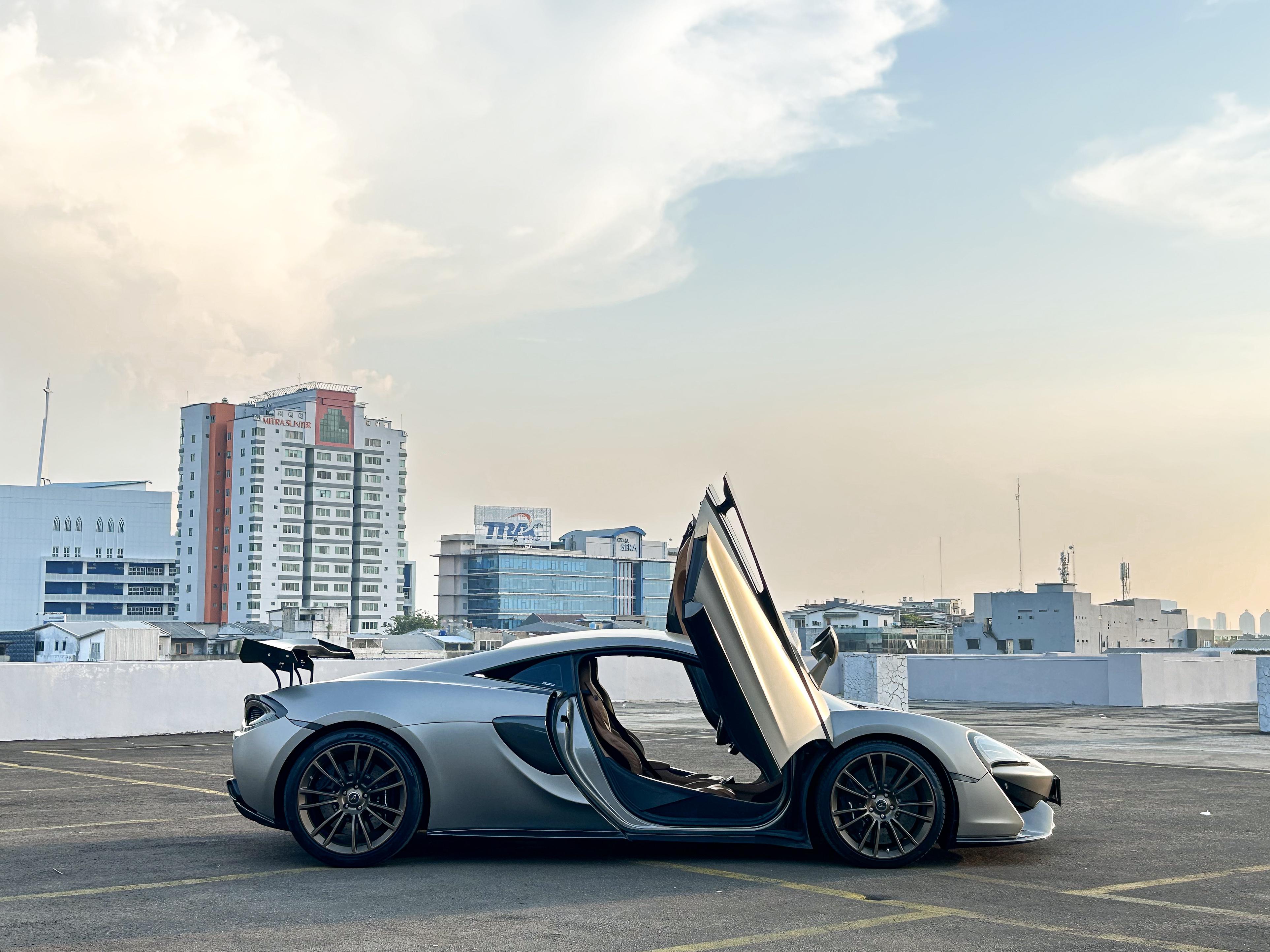 2016 Mclaren 570S 3.8 L 2016 Mclaren 570S 3.8 L