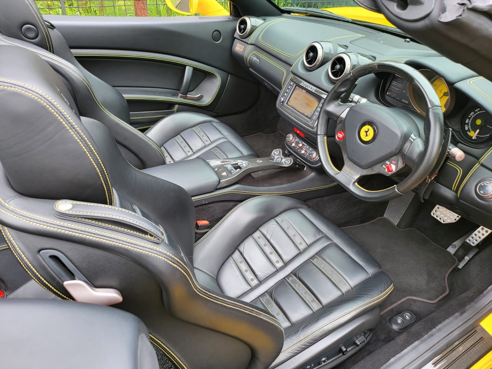 2013 Ferrari California T 4.3 AT 2013 Ferrari California T 4.3 AT