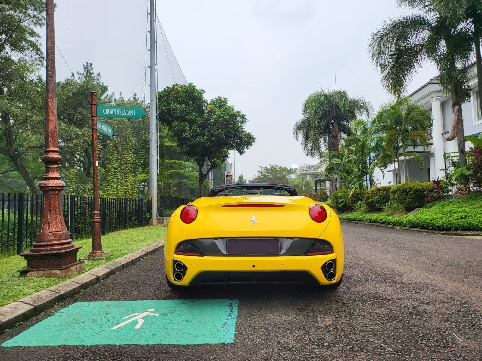 2013 Ferrari California T 4.3 AT 2013 Ferrari California T 4.3 AT