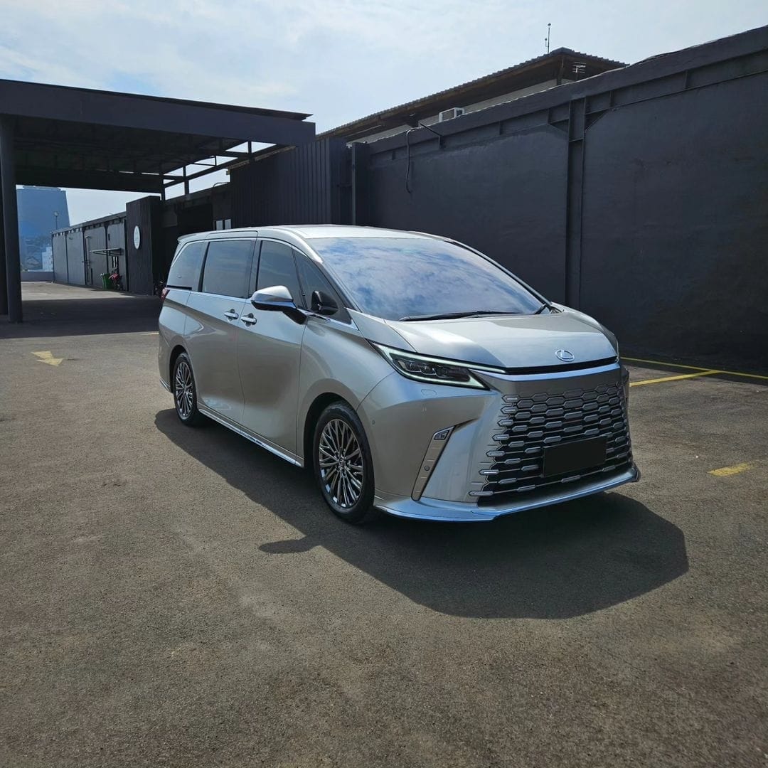 2024 Lexus LM  350 2024 Lexus LM  350