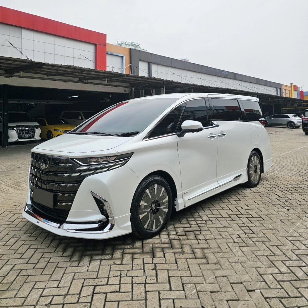 Second Hand 2024 Toyota Alphard Hybrid 2.5 HV Second Hand 2024 Toyota Alphard Hybrid 2.5 HV