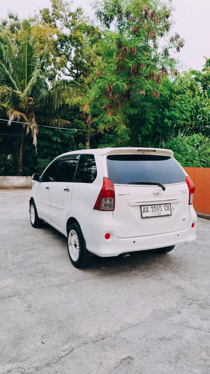 2012 Daihatsu Xenia 2012 Daihatsu Xenia