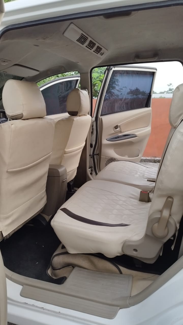 2012 Daihatsu Xenia 2012 Daihatsu Xenia