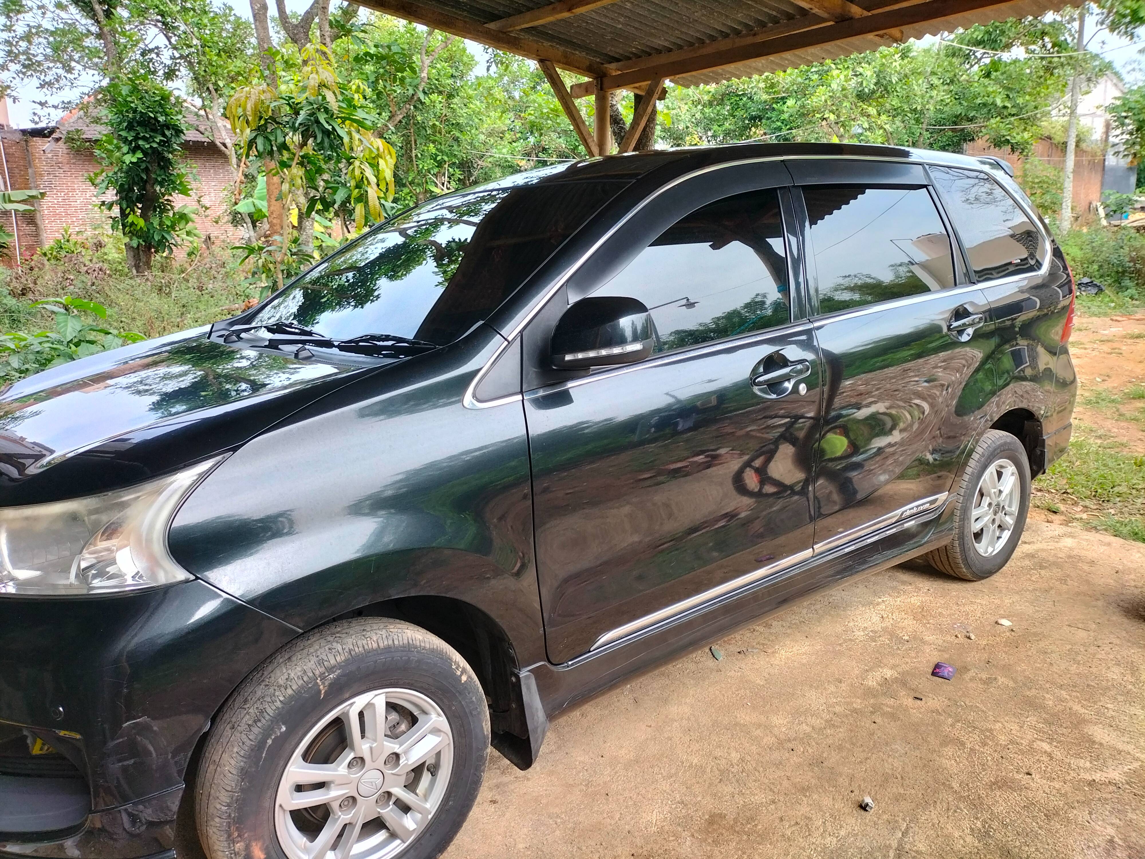 Second Hand 2016 Daihatsu Xenia Second Hand 2016 Daihatsu Xenia