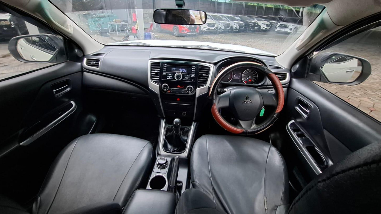 2021 Mitsubishi Triton Double Cab GLS 4x4 MT 2021 Mitsubishi Triton Double Cab GLS 4x4 MT