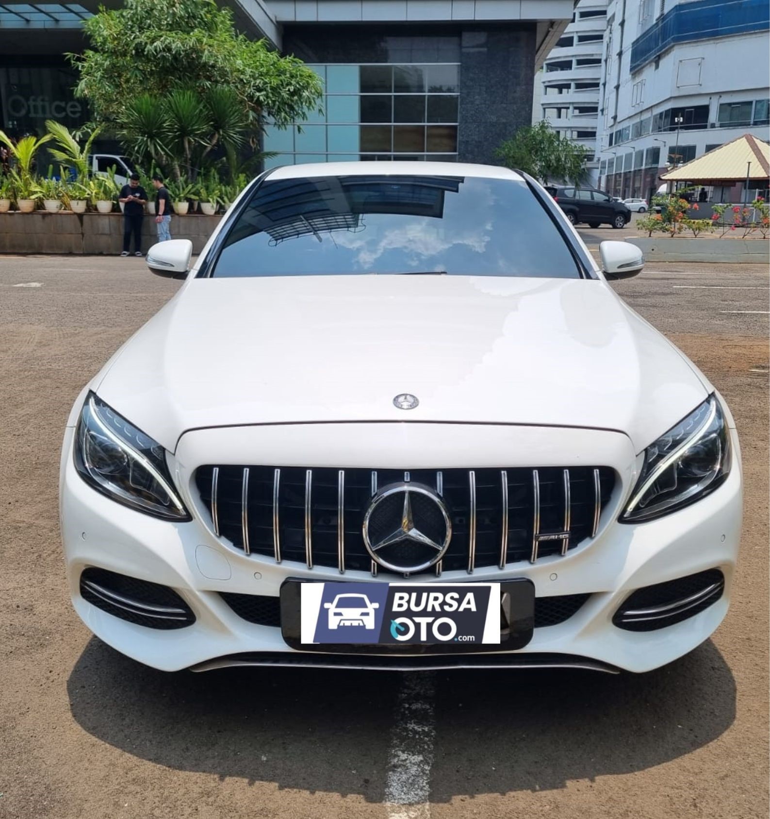 Second Hand 2014 Mercedes Benz C-Class Second Hand 2014 Mercedes Benz C-Class