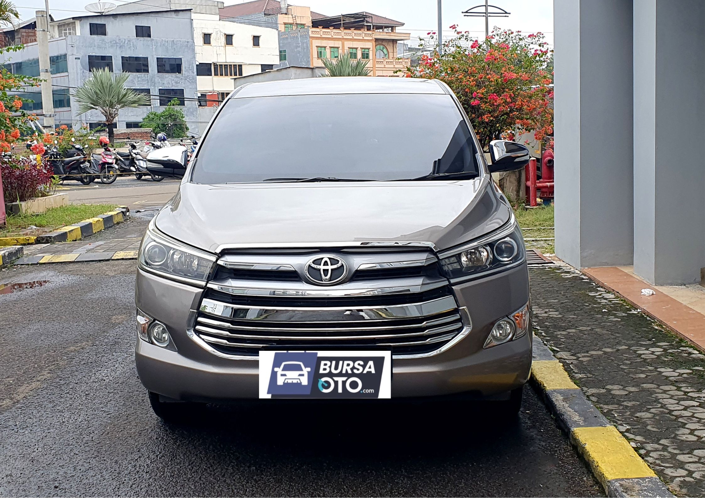 2016 Toyota Kijang Innova Bekas 2016 Toyota Kijang Innova Bekas
