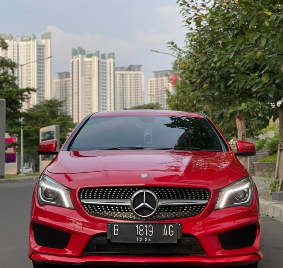 2014 Mercedes Benz CLA-Class  200 AT Bekas 2014 Mercedes Benz CLA-Class  200 AT Bekas
