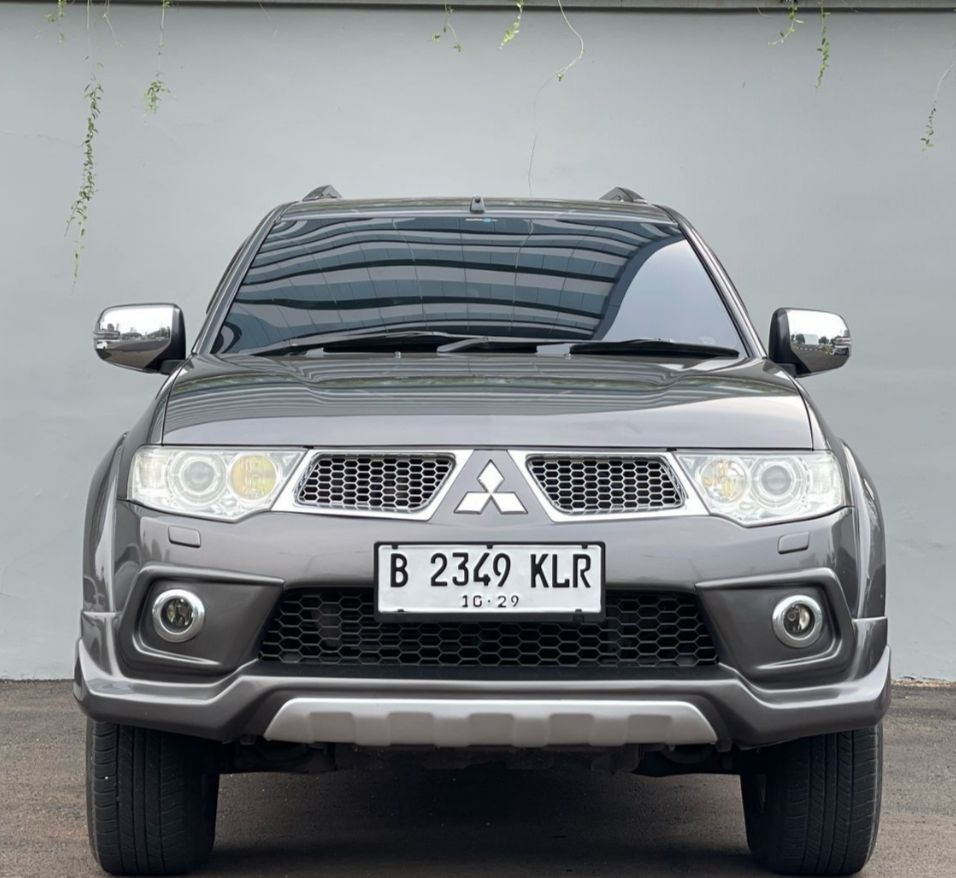 2013 Mitsubishi Pajero Sport  Dakar 4x2