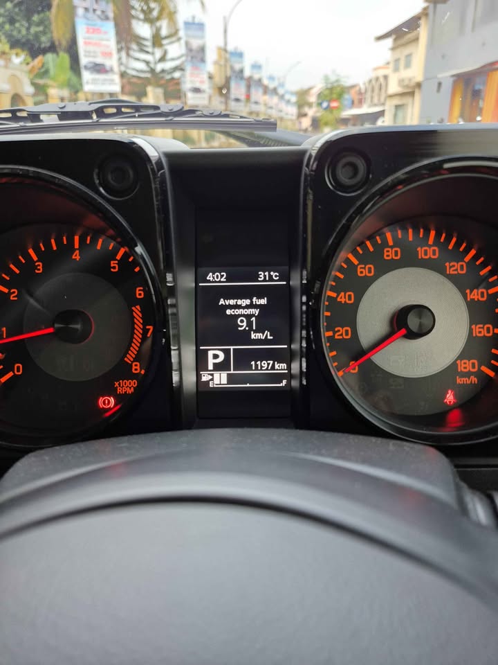 2025 Suzuki Jimny 5 Door Dual Tone AT 2025 Suzuki Jimny 5 Door Dual Tone AT