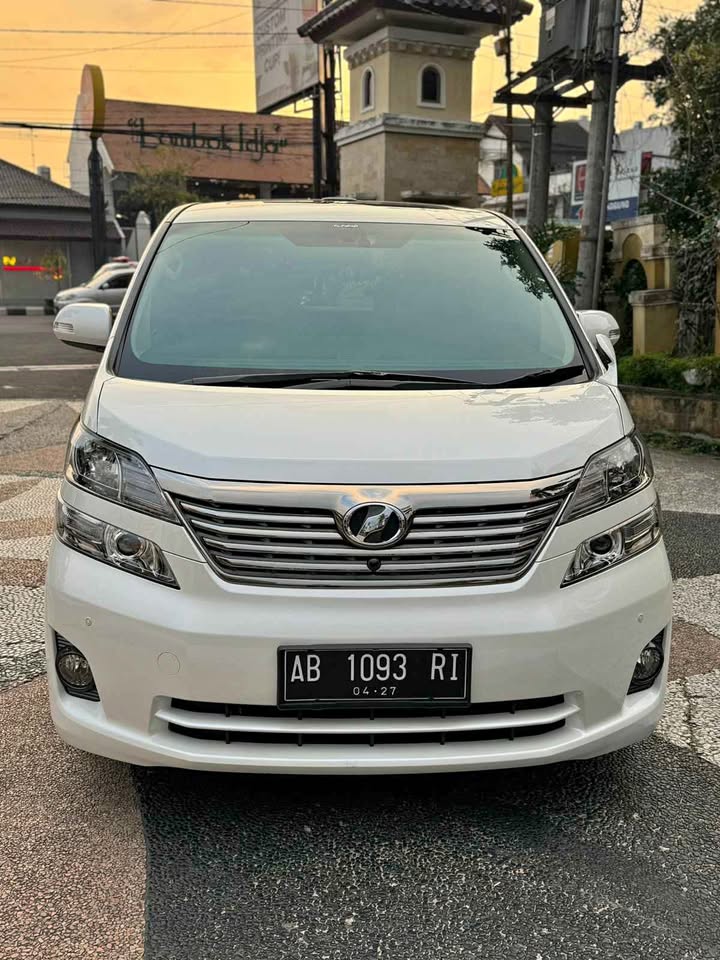 2011 Toyota Vellfire  2.5 ZG AT PREMIUM SOUND 2011 Toyota Vellfire  2.5 ZG AT PREMIUM SOUND