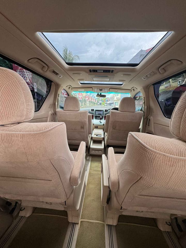 2011 Toyota Vellfire  2.5 ZG AT PREMIUM SOUND 2011 Toyota Vellfire  2.5 ZG AT PREMIUM SOUND