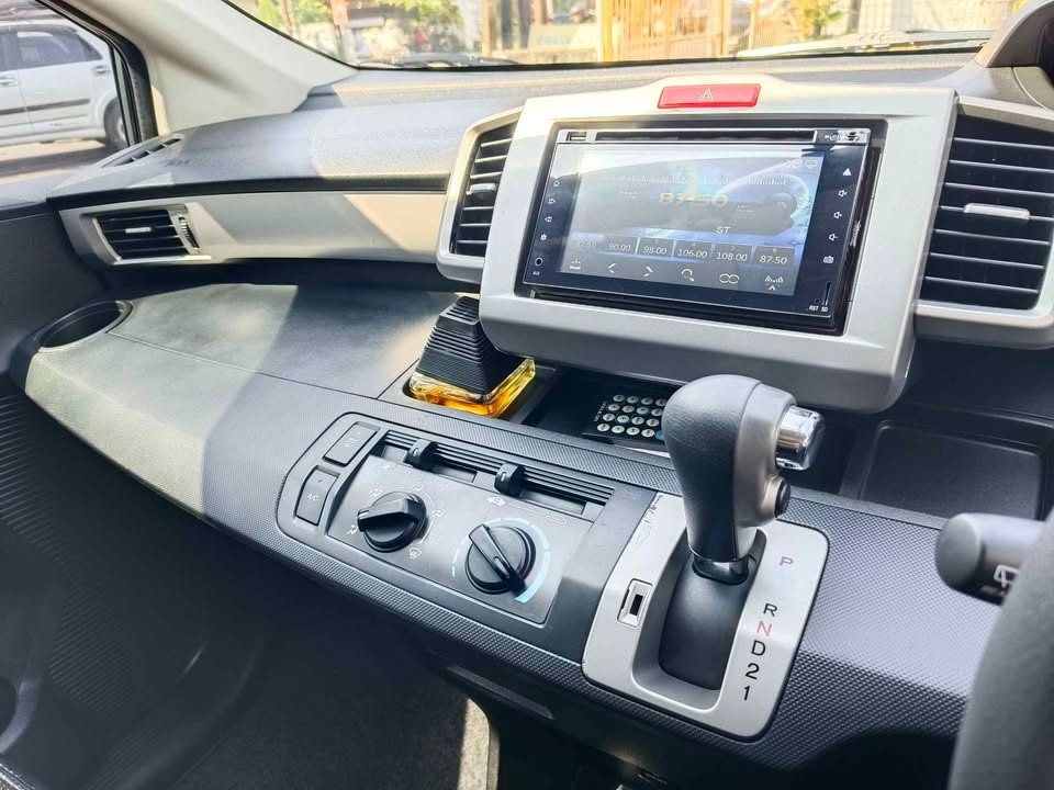 2014 Honda Freed  S AT 2014 Honda Freed  S AT