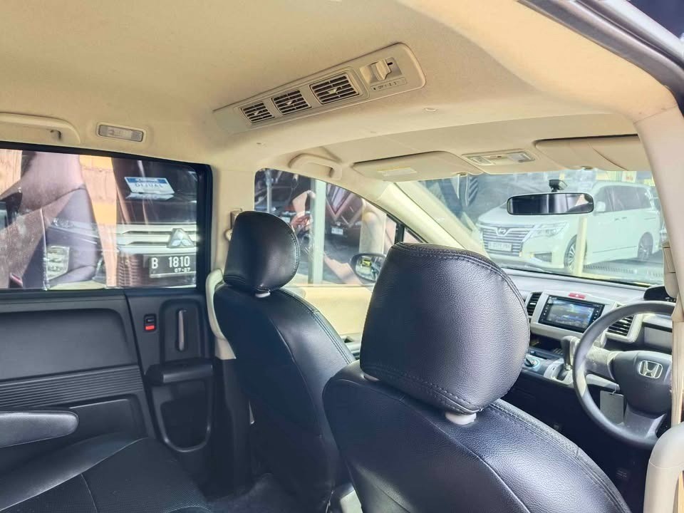 2014 Honda Freed  S AT 2014 Honda Freed  S AT