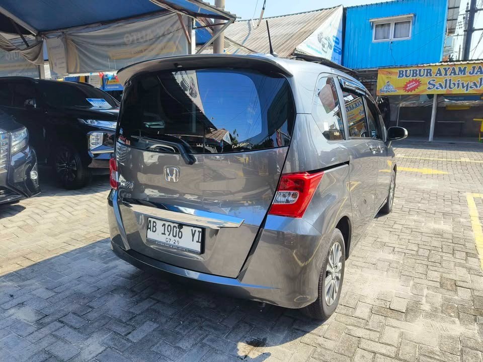 2014 Honda Freed  S AT 2014 Honda Freed  S AT