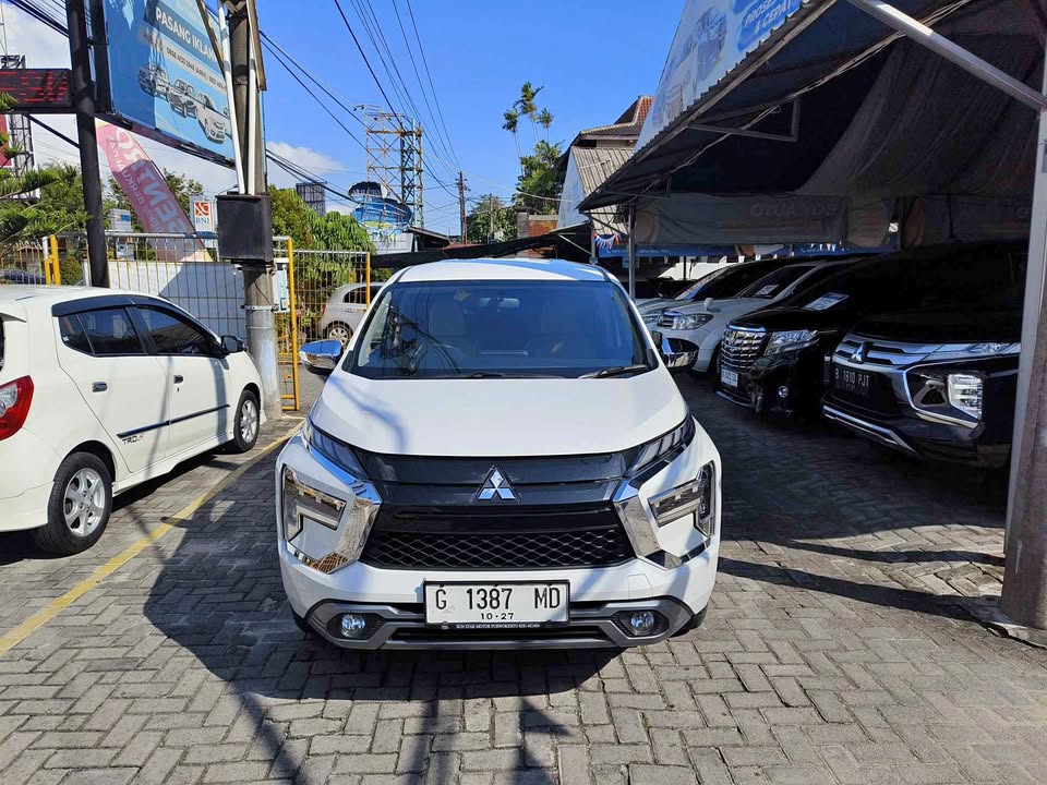2022 Mitsubishi Xpander Ultimate CVT 2022 Mitsubishi Xpander Ultimate CVT