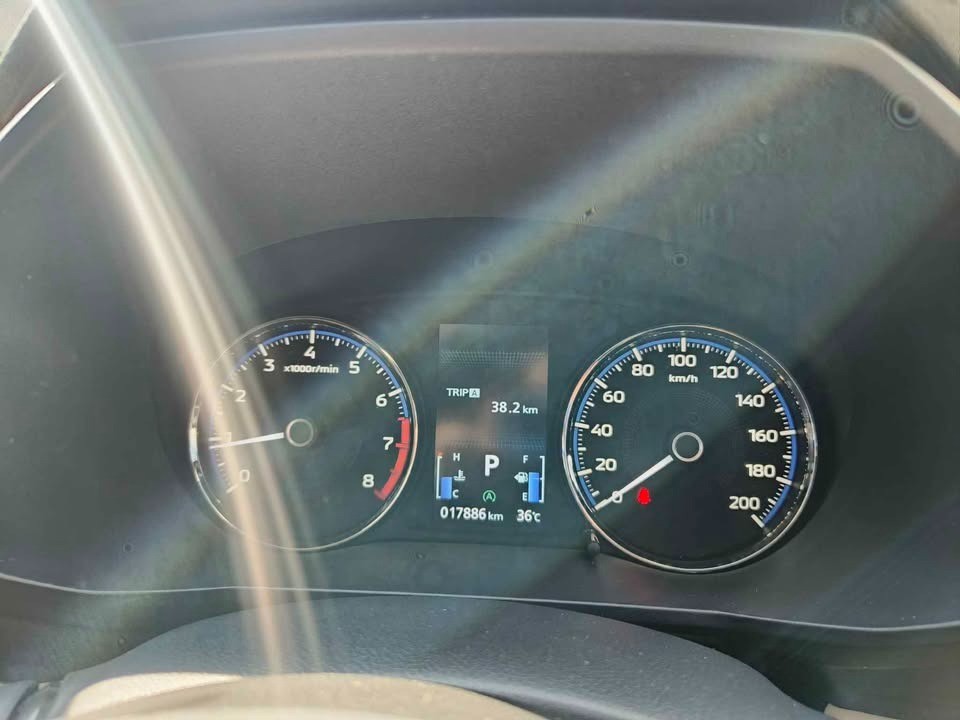 2022 Mitsubishi Xpander Ultimate CVT 2022 Mitsubishi Xpander Ultimate CVT