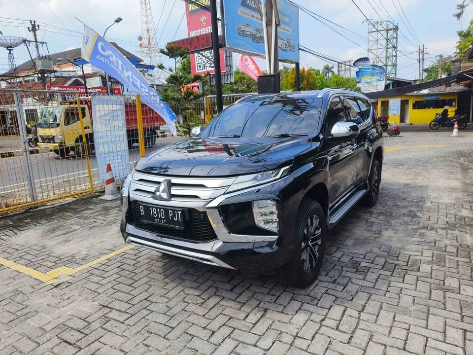 2022 Mitsubishi Pajero Sport Dakar AT 4x2 2022 Mitsubishi Pajero Sport Dakar AT 4x2