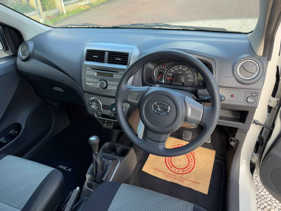 2017 Daihatsu Ayla  1.0 X MT 2017 Daihatsu Ayla  1.0 X MT