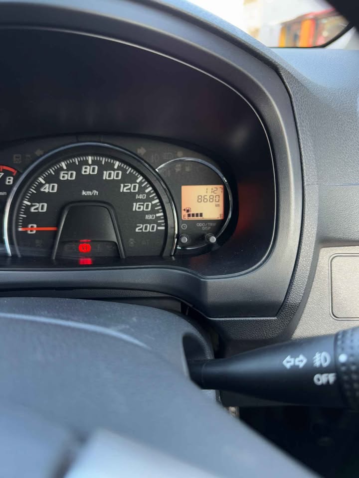 2017 Daihatsu Ayla  1.0 X MT 2017 Daihatsu Ayla  1.0 X MT