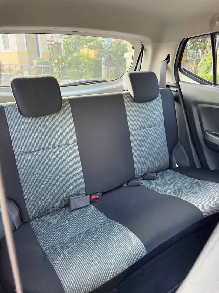 2017 Daihatsu Ayla  1.0 X MT 2017 Daihatsu Ayla  1.0 X MT