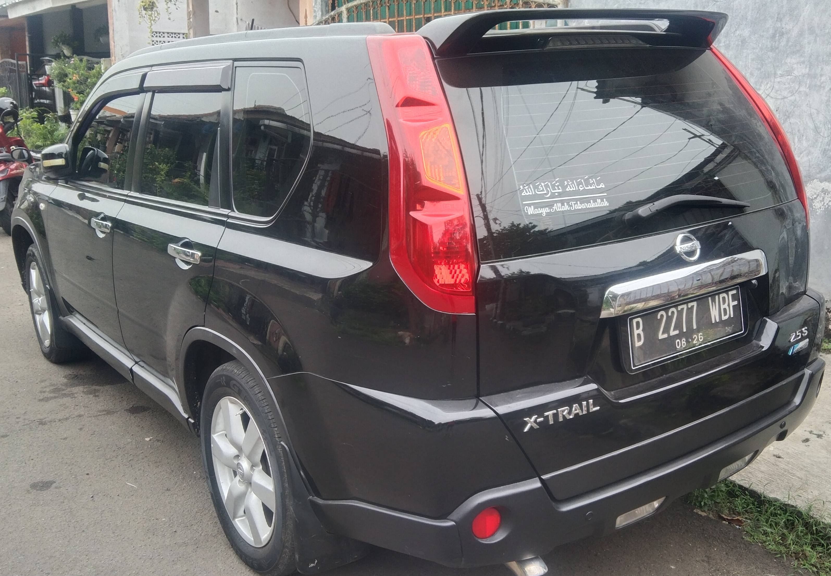 2011 Nissan X Trail 2.5L CVT AT 2011 Nissan X Trail 2.5L CVT AT