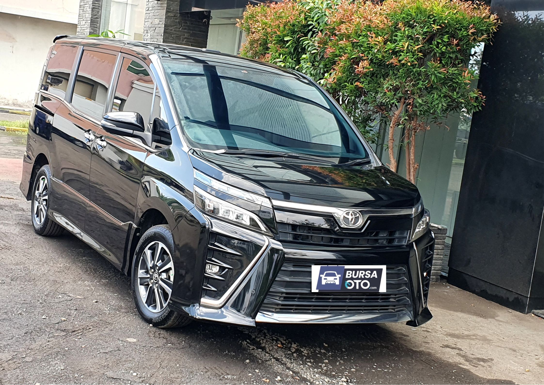 2021 Toyota Voxy Bekas 2021 Toyota Voxy Bekas