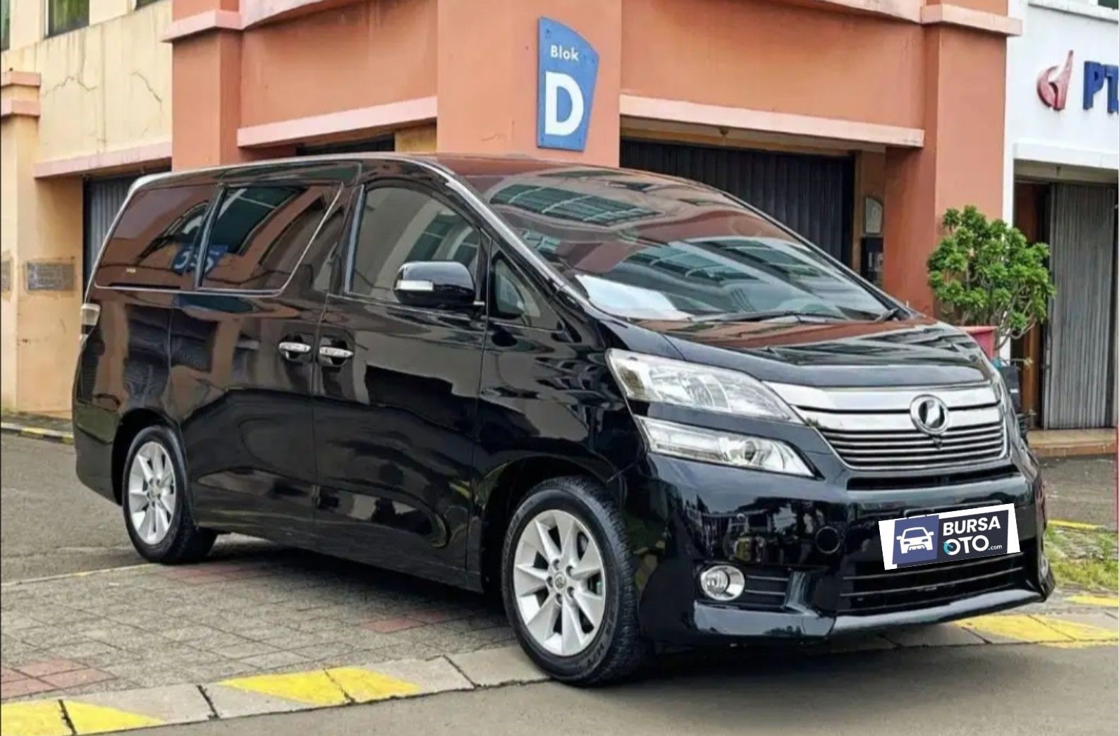 2012 Toyota Vellfire 2012 Toyota Vellfire