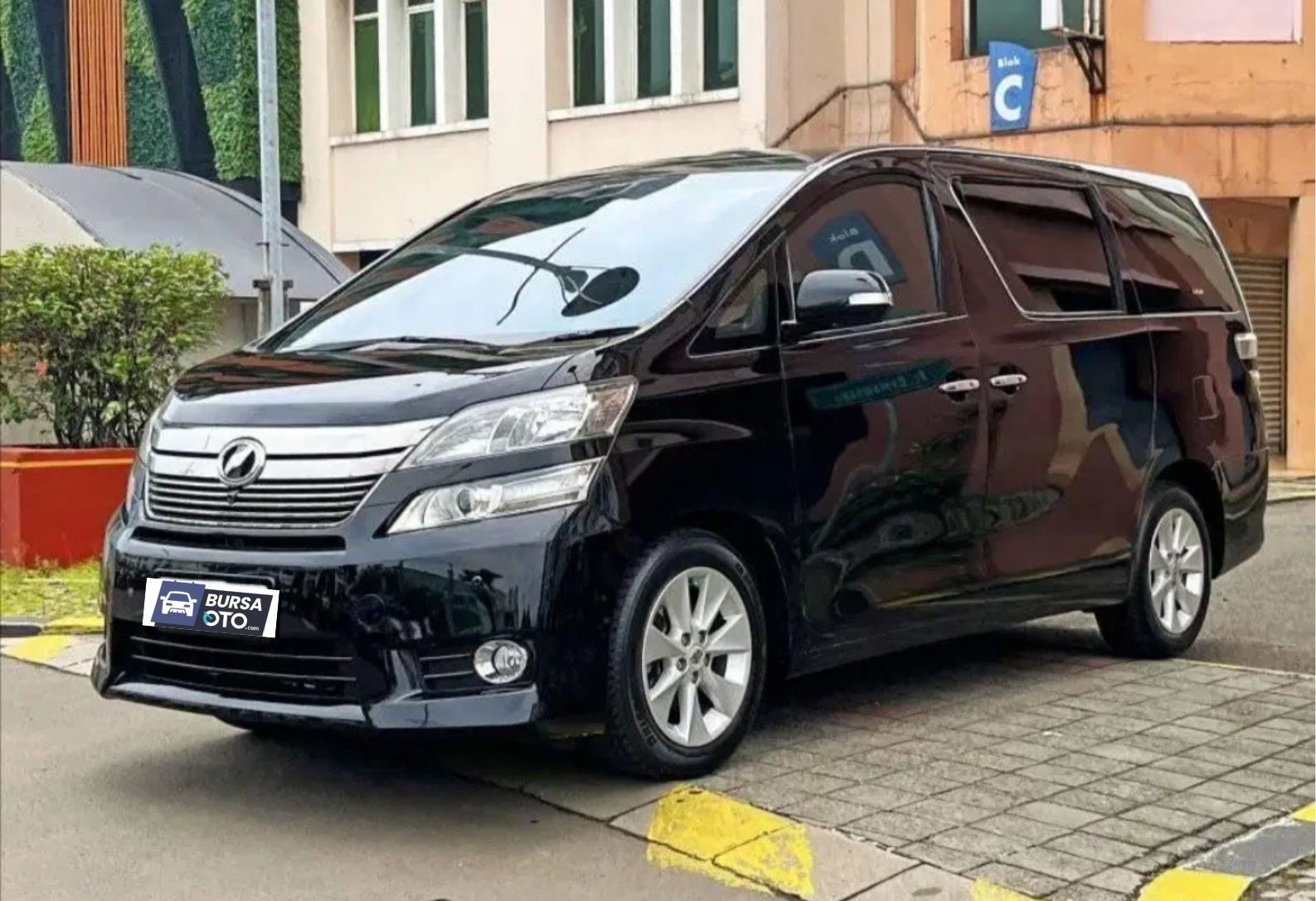 2012 Toyota Vellfire 2012 Toyota Vellfire