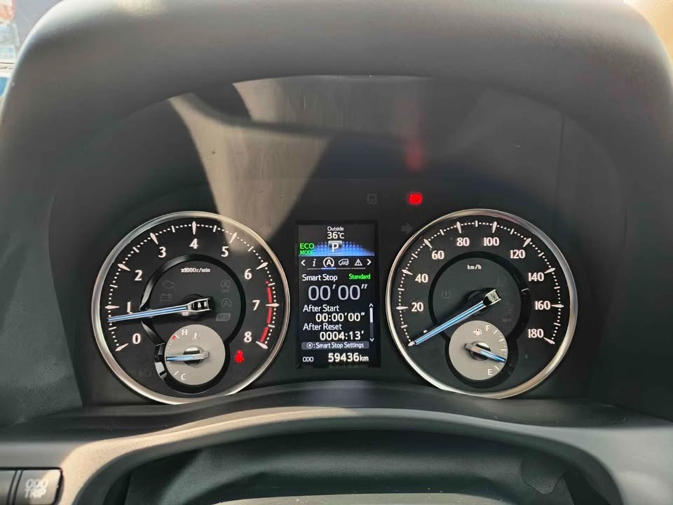 2017 Toyota Alphard  2.5 G A/T 2017 Toyota Alphard  2.5 G A/T