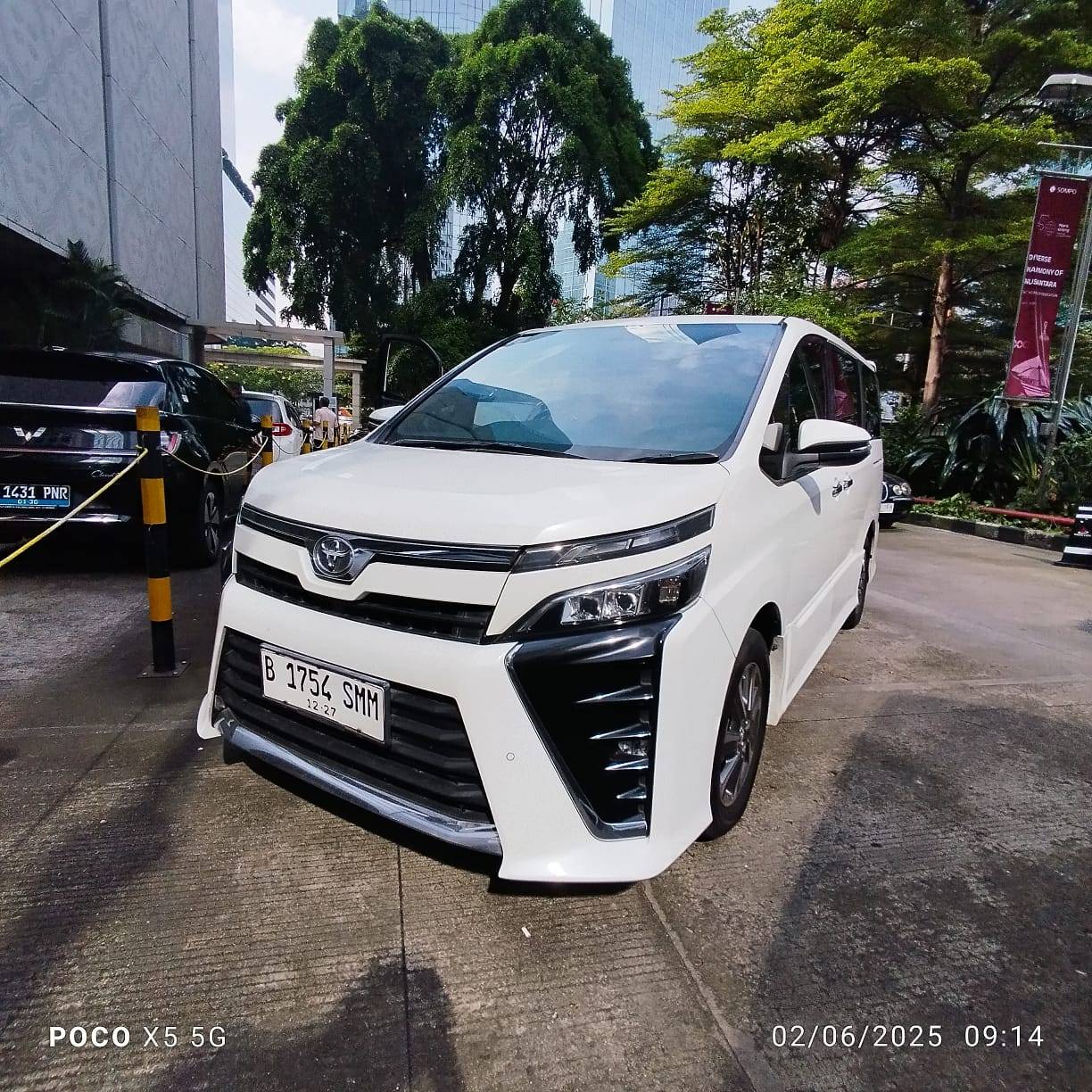 2018 Toyota Voxy 2.0L AT Bekas 2018 Toyota Voxy 2.0L AT Bekas