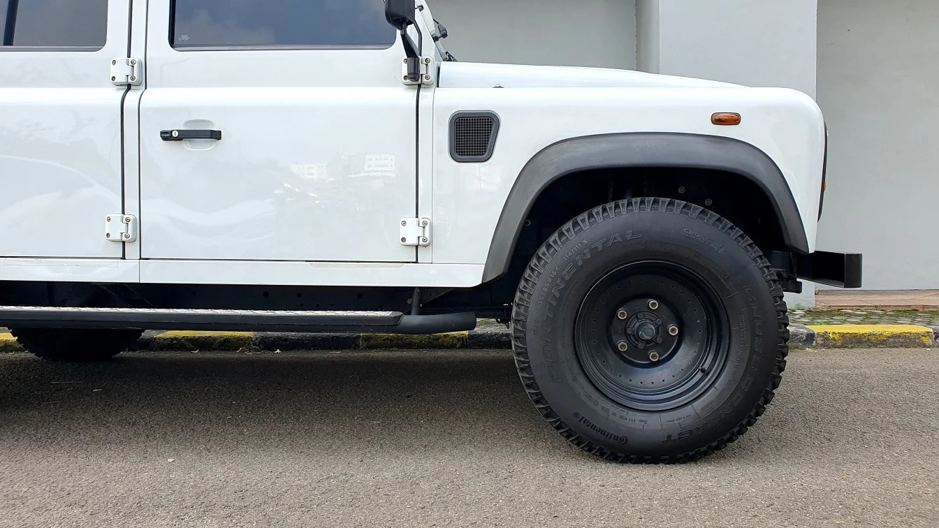 2015 Land Rover Defender 110 2015 Land Rover Defender 110