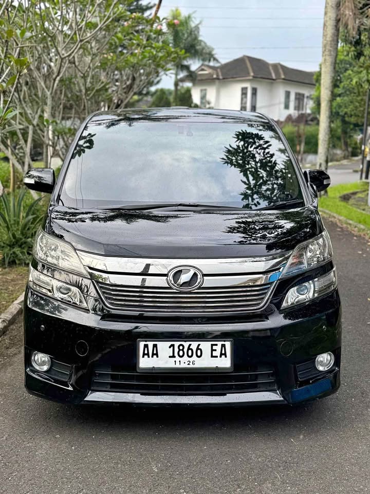 2011 Toyota Vellfire  2.5 ZG AT PREMIUM SOUND 2011 Toyota Vellfire  2.5 ZG AT PREMIUM SOUND