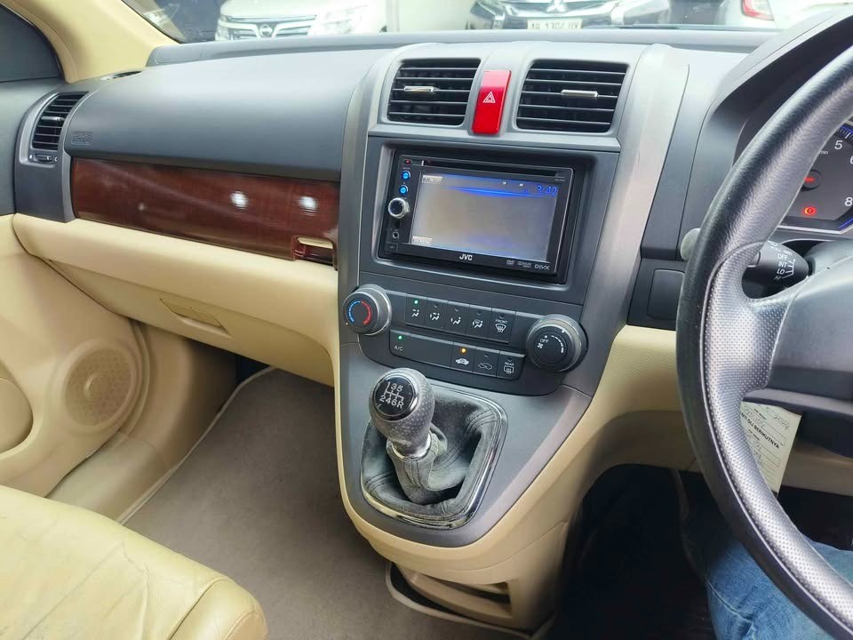 2012 Honda CR-V  2.0L MT 2012 Honda CR-V  2.0L MT