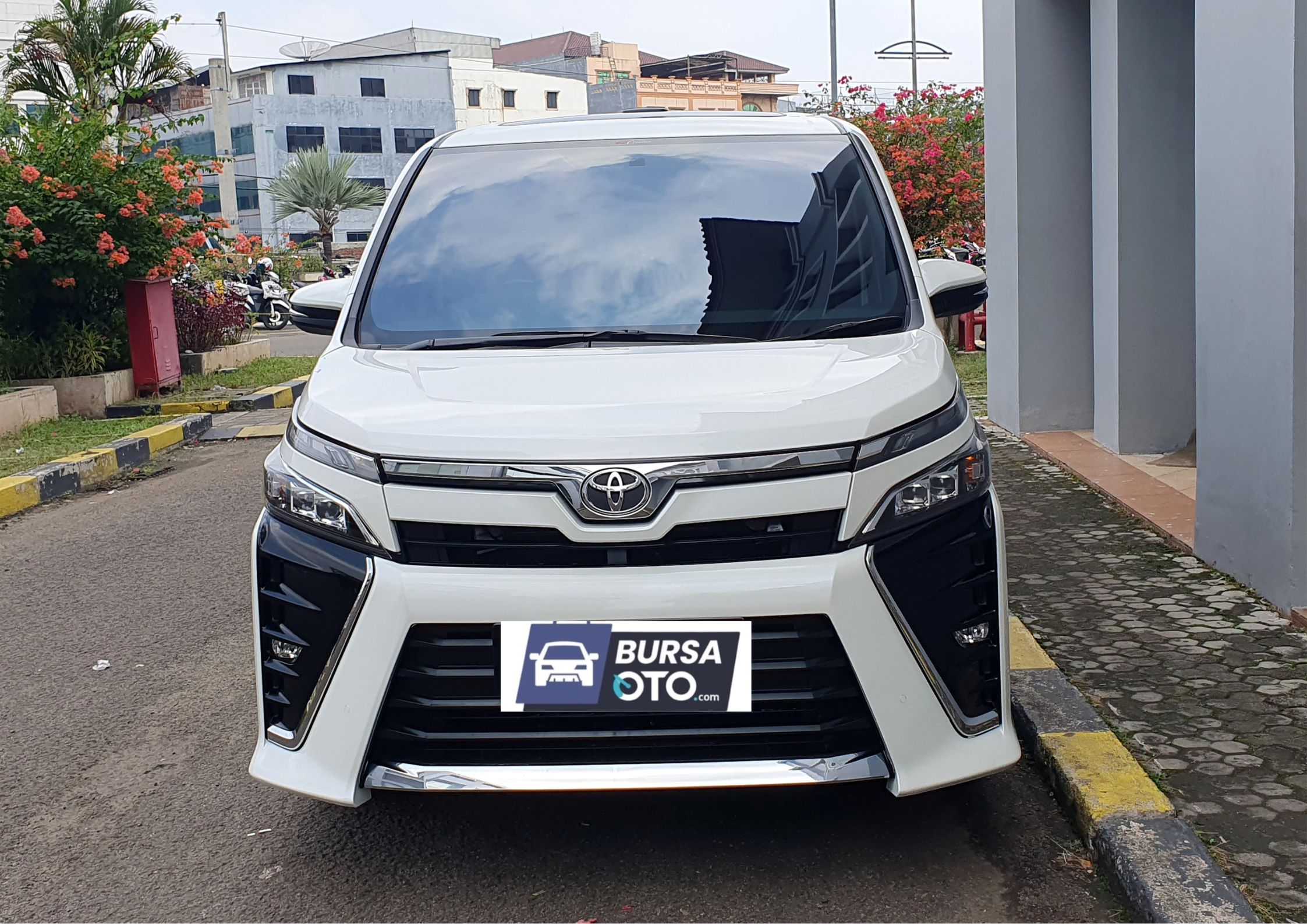 2021 Toyota Voxy Bekas 2021 Toyota Voxy Bekas