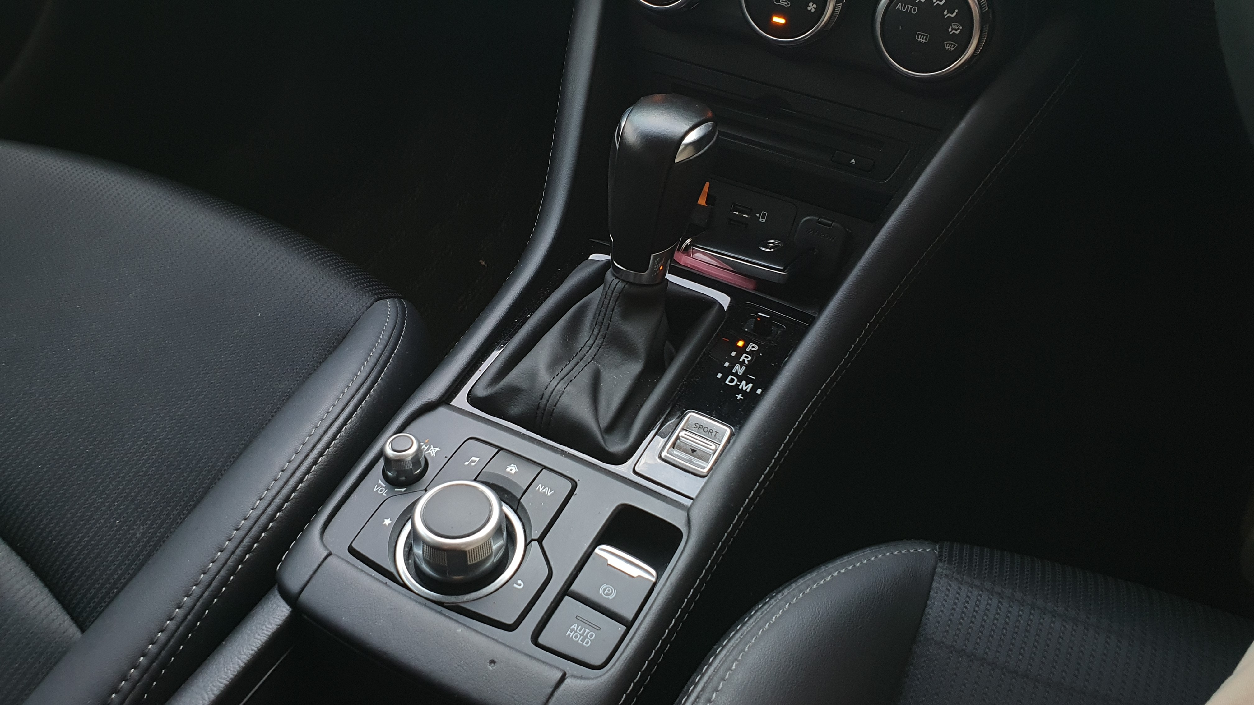 2021 Mazda CX 3  2.0 Touring Skyactive AT 2021 Mazda CX 3  2.0 Touring Skyactive AT