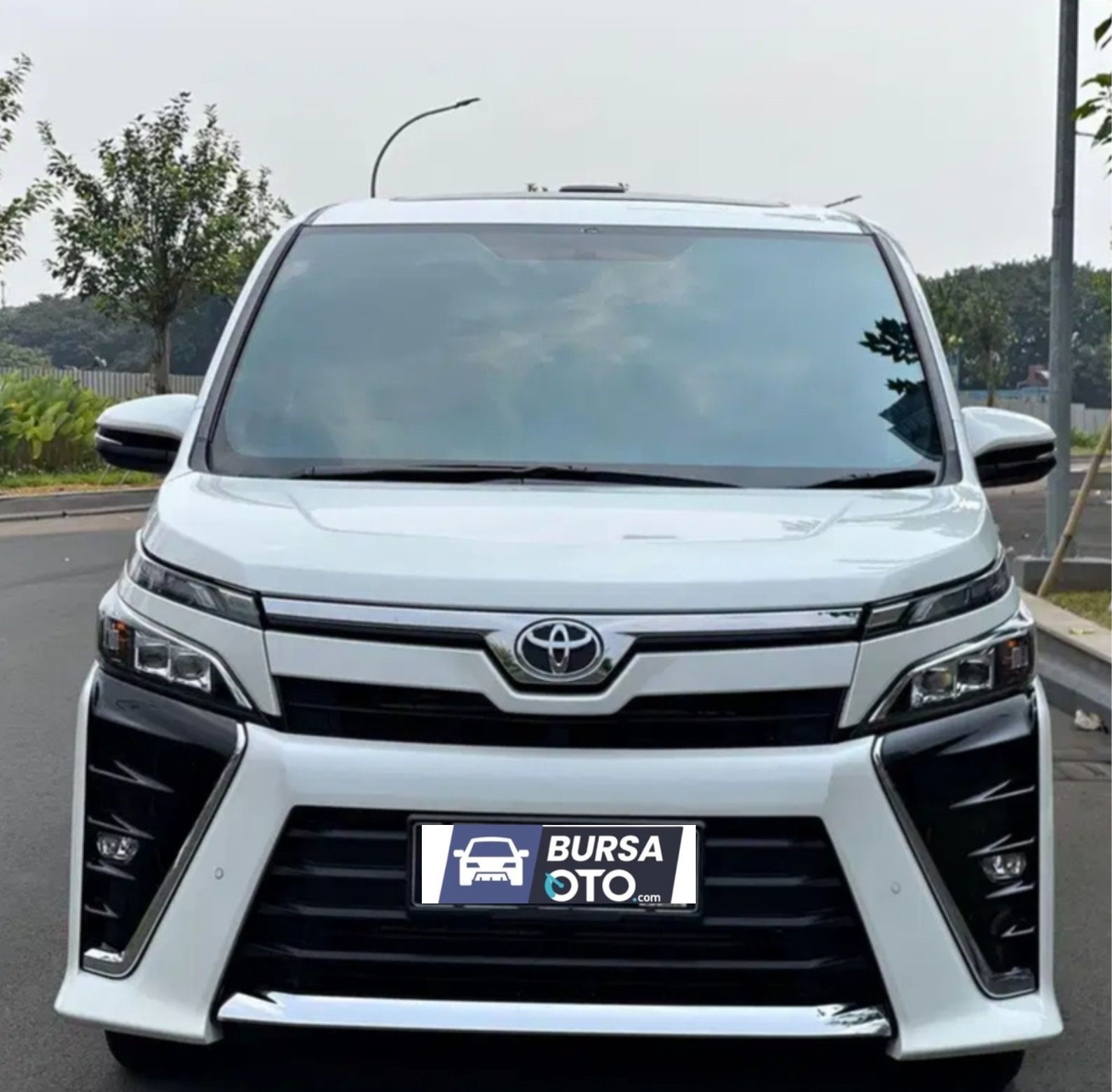 2021 Toyota Voxy Bekas 2021 Toyota Voxy Bekas