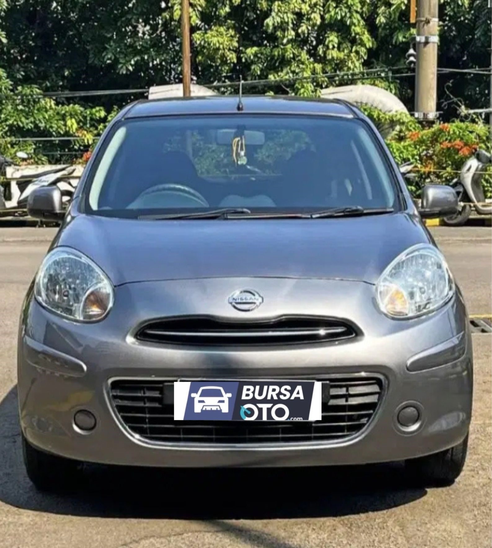 Second Hand 2012 Nissan March Second Hand 2012 Nissan March