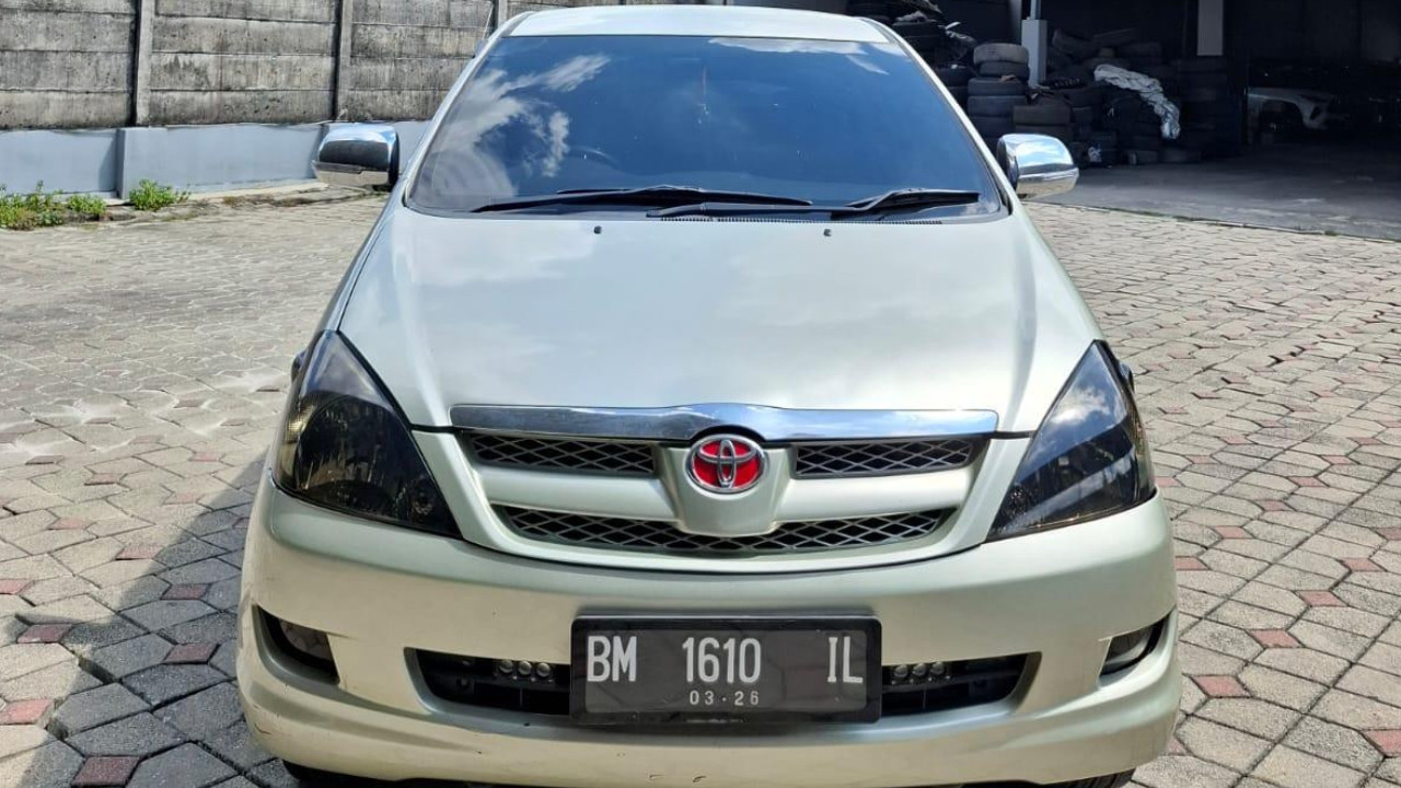 Second Hand 2008 Toyota Innova Second Hand 2008 Toyota Innova