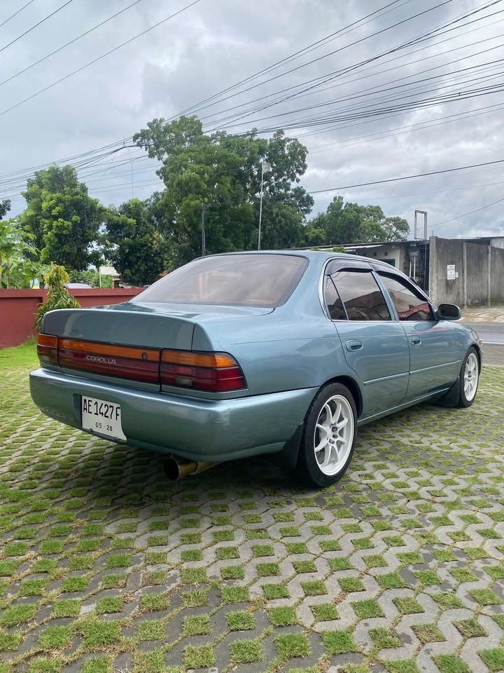1992 Toyota Corolla 1.6 SEG GREAT MT SDN 1992 Toyota Corolla 1.6 SEG GREAT MT SDN