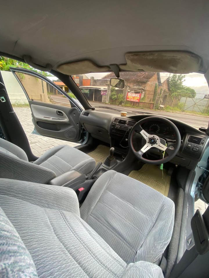 1992 Toyota Corolla 1.6 SEG GREAT MT SDN 1992 Toyota Corolla 1.6 SEG GREAT MT SDN