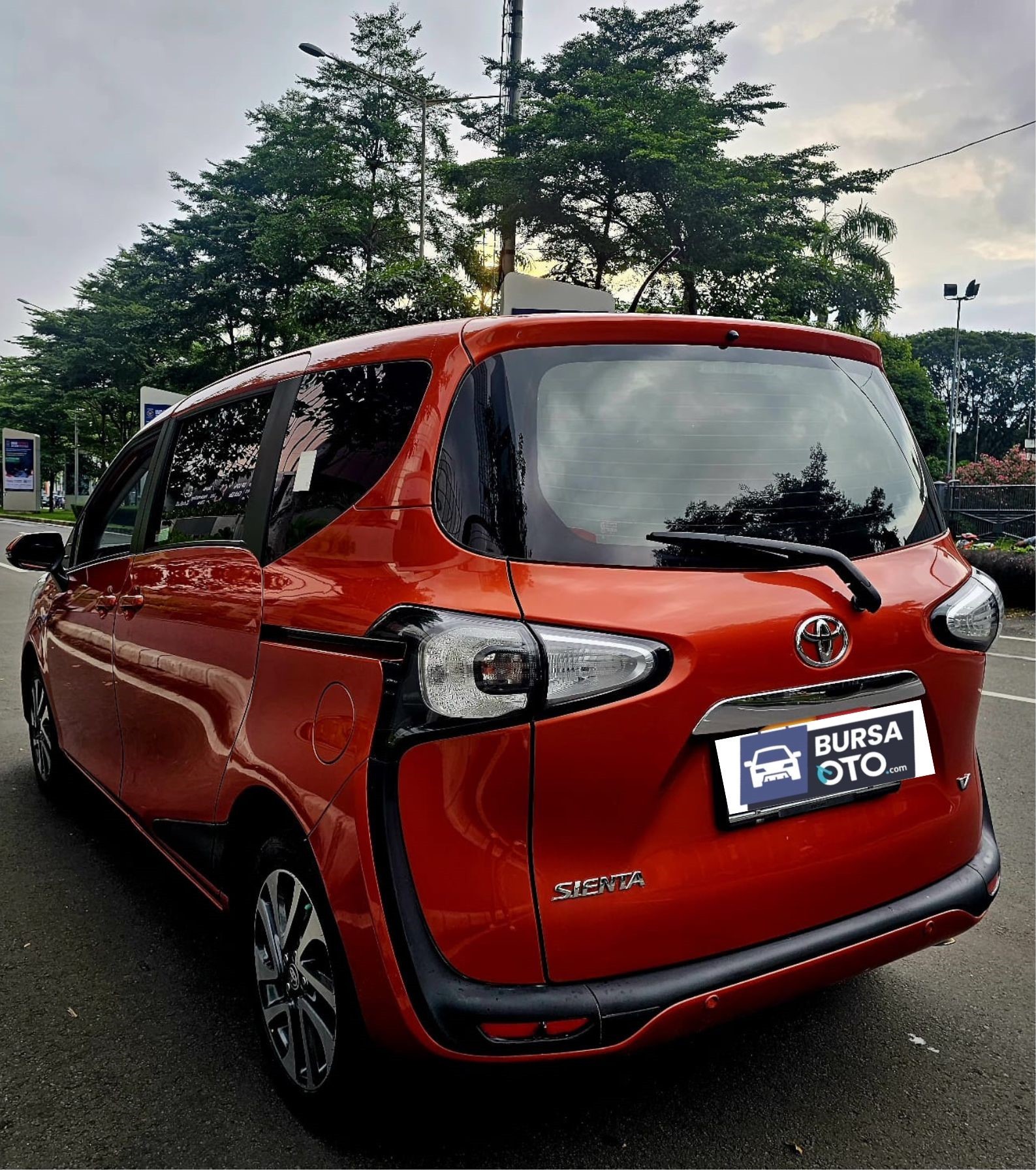 2017 Toyota Sienta 2017 Toyota Sienta
