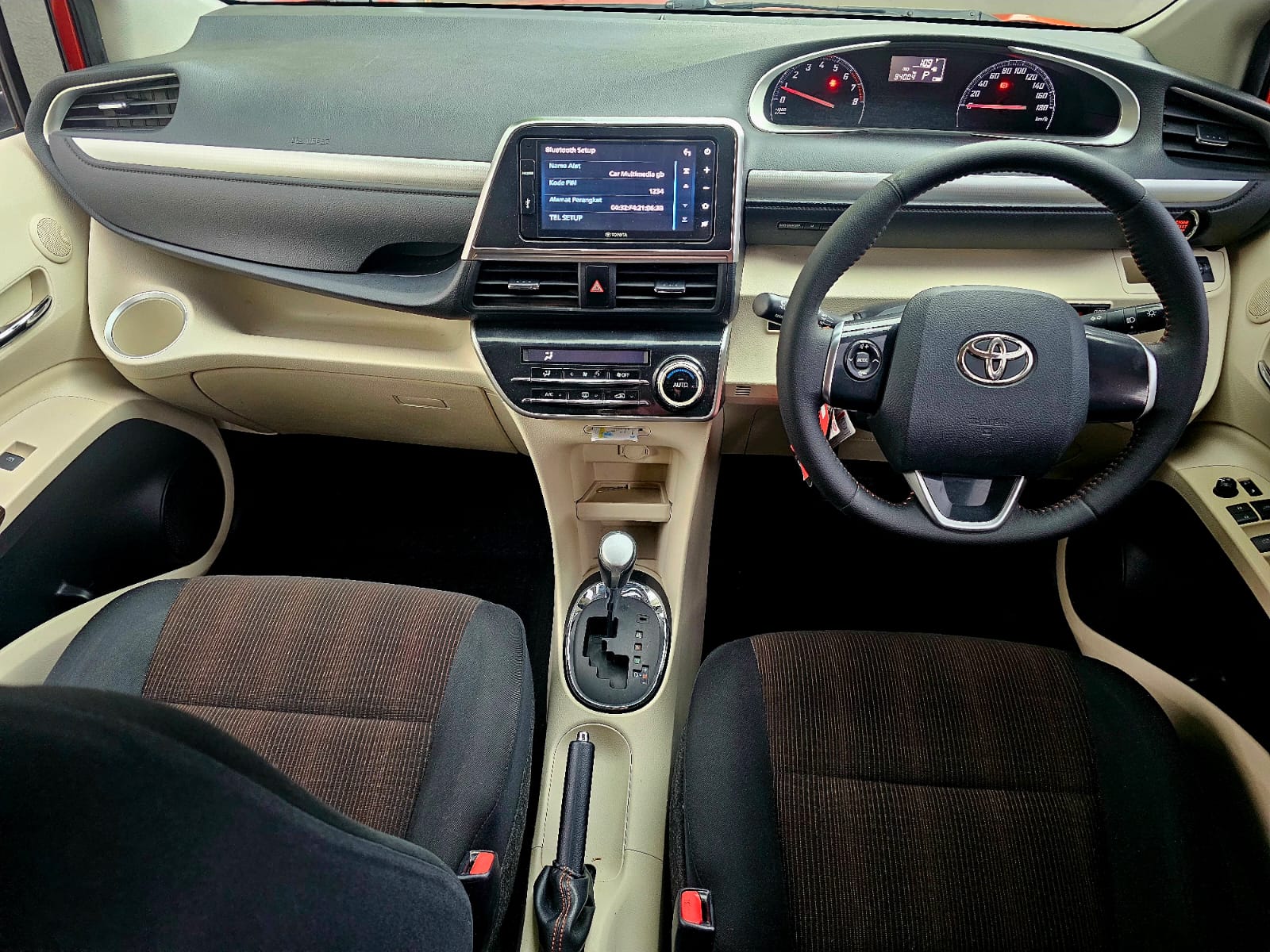2017 Toyota Sienta 2017 Toyota Sienta