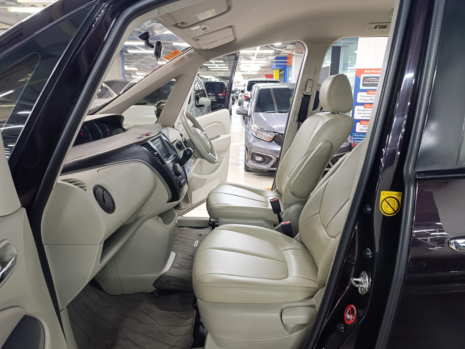 2014 Mazda Biante 2014 Mazda Biante