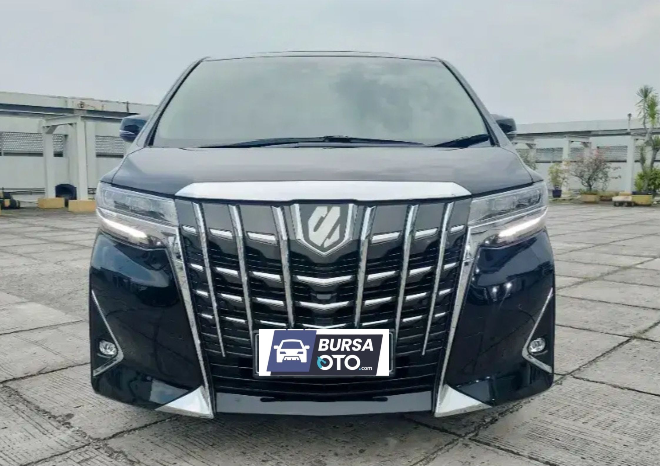 Second Hand 2021 Toyota Alphard Second Hand 2021 Toyota Alphard